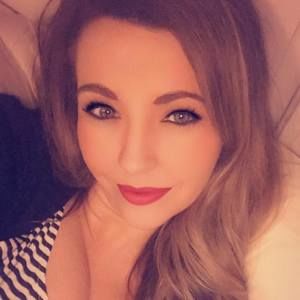 Meet your Posher, Jenn